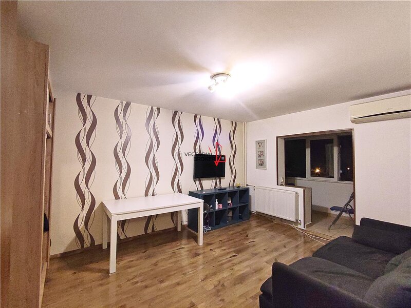 Colentina, Maior Vasile Bacila, apartament decomandat, et. 1/4, reabilitat.